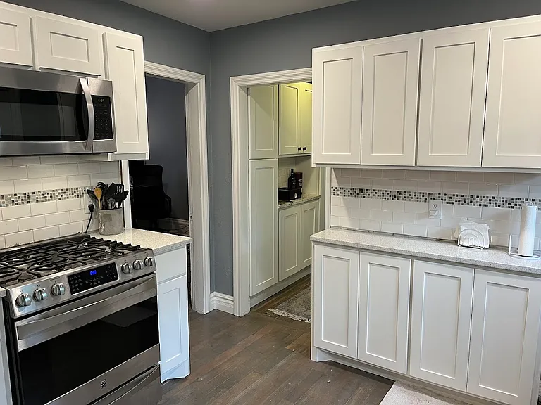 317 W Monument St — Photo 14