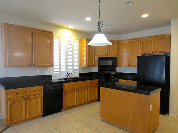 3rd image of 2141 Beaujolais Ct