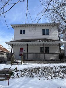 716 S 5th St, Burlington, IA, 52601