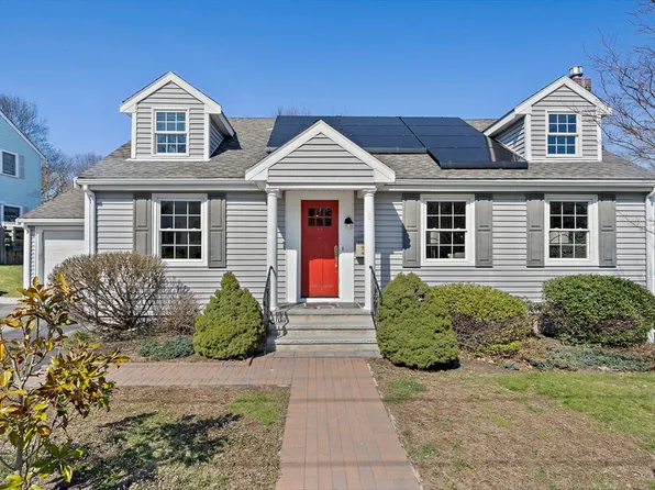 25 Riley Ave, Weymouth, MA 02189