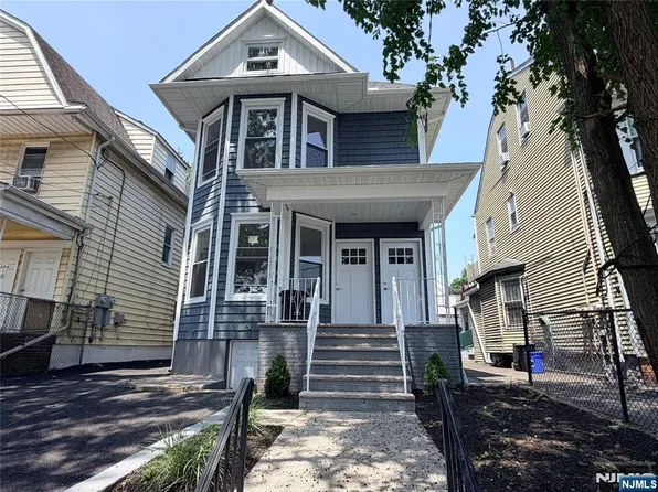 346-348 Woodside Ave, Newark, NJ 07104