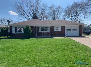 875 Clairmont Ave, Napoleon, OH 43545