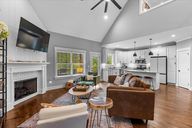 photo property thumbnail