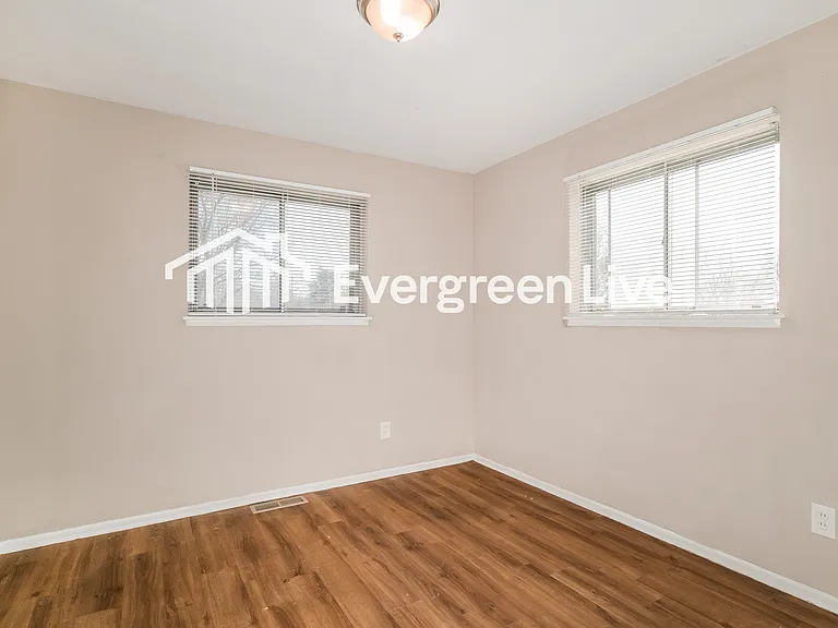 7009 Richwood Ln — Photo 11