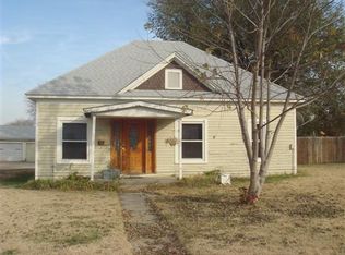 901 Matthew St, Concordia, KS 66901