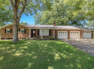 2844 Wycliff Dr, Farmington, MO 63640