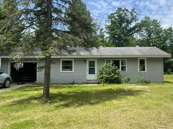 3366 Kneeland St, Lewiston, MI 49756