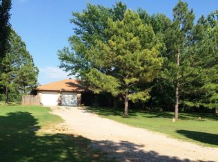 10000 Rolling Meadow East Dr, Mustang, OK 73064