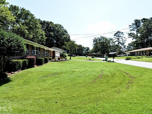 3rd image of 4206 Theresa Ct