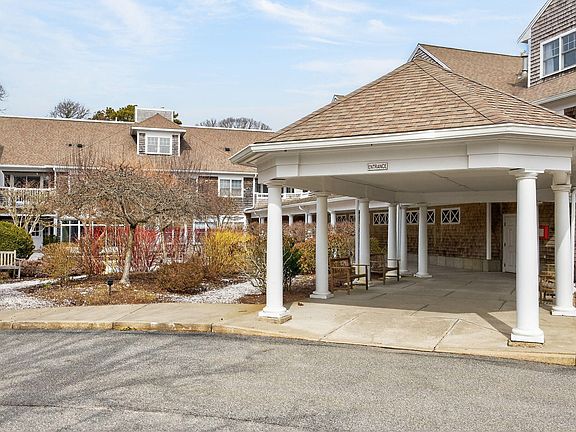 2nd image of 912 Main Street Unit 308