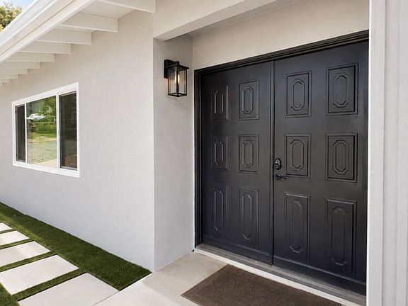 3rd image of 3667 Agua Dulce Blvd
