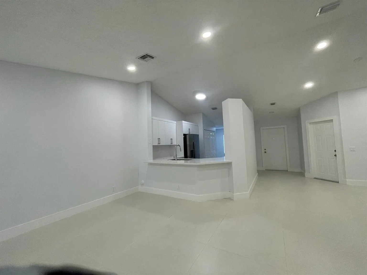 3 bed, 1535 sqft, $4,000 — Photo 4
