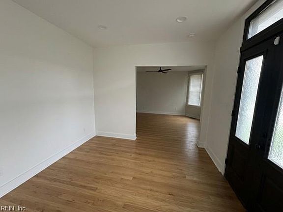 5th image of 202 Broad St
