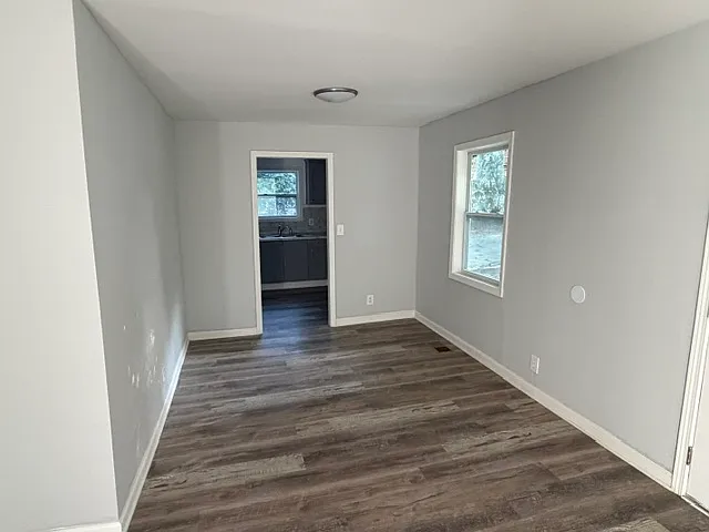2 bed, 914 sqft, $1,400 — Photo 3