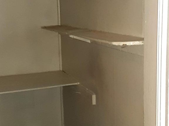 5th image of 10 Oak St #1