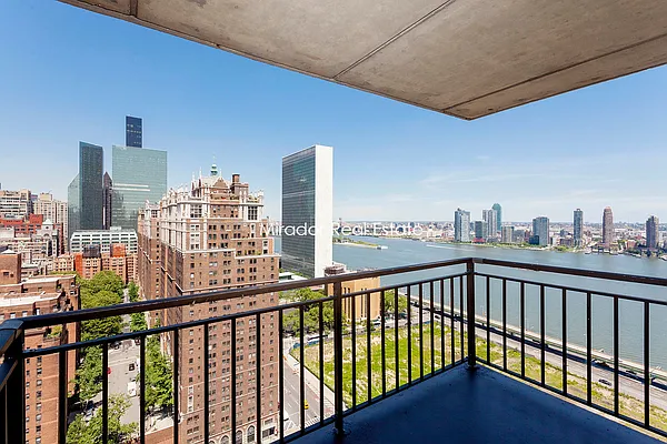 Rented by Mirador Real Estate | media 18