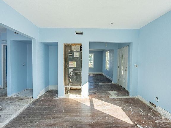 5th image of 800 W Mallory St