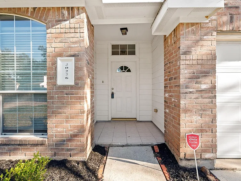 20226 Sunset Ranch Dr — Photo 2