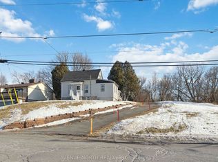 6958 Notre Dame St, Ottawa, ON K1C 1H7