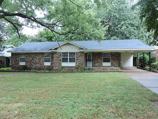 1st image of 1418 Heathcliff Dr