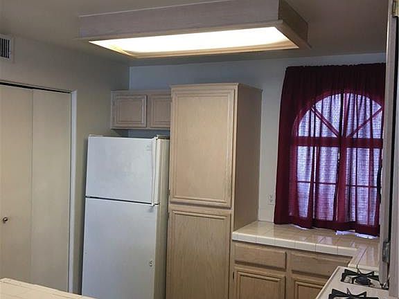 3rd image of 3125 N Buffalo Dr Unit 2139