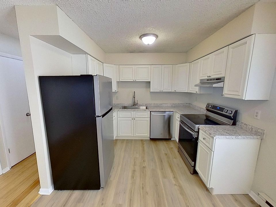 1st image of 35 Parkwood St #2