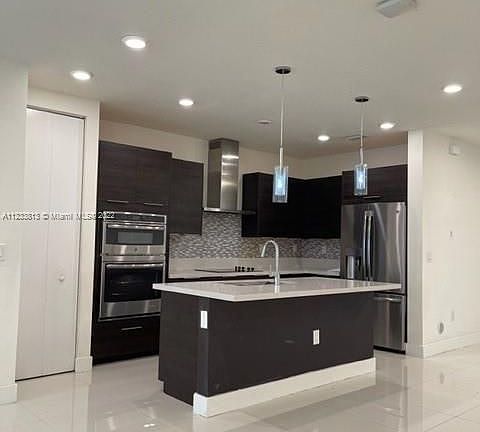 5th image of 6444 NW 103rd Pl