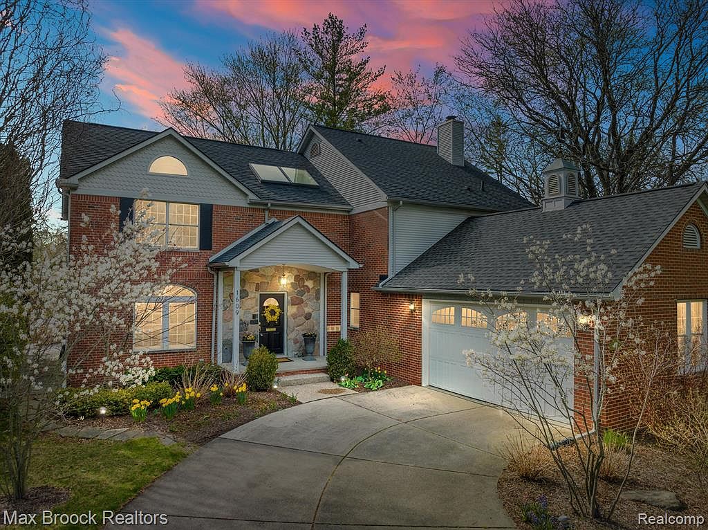 1609 Forestdale Rd, Royal Oak, MI 48067 Zillow
