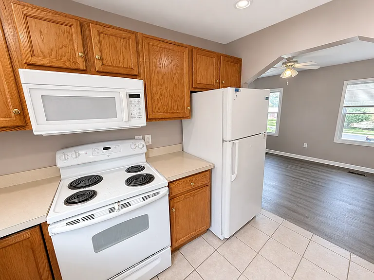 739 Harriet Ave #1 — Photo 3