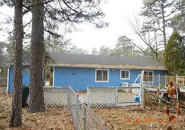 3rd image of 69 Foxglove St