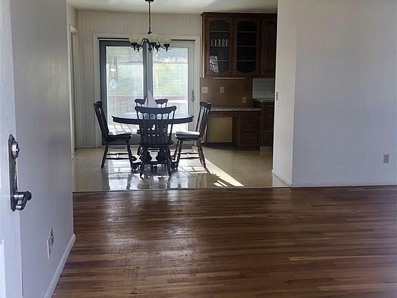 3rd image of 9489 Wirt St