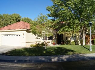 1100 N Yosemite Ln, Ridgecrest, CA 93555