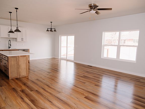 4th image of 1103 Rylie Way