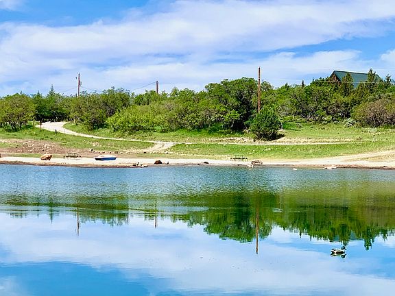 3rd image of 215 Lake Fork Rd