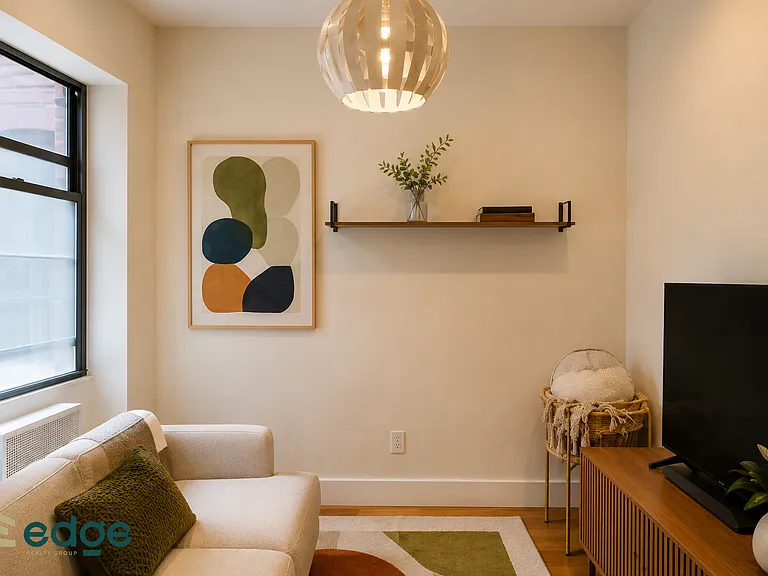 1058 Bergen St #3RF — Photo 2