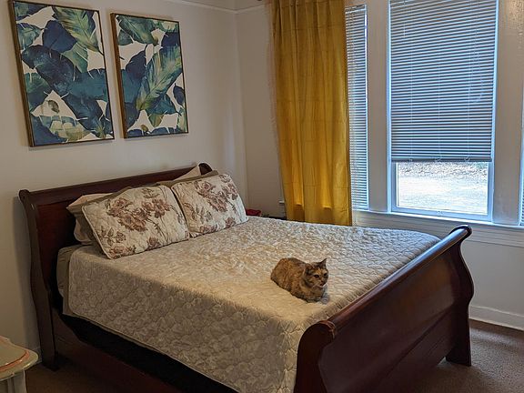 2nd image of 2259 College St #9