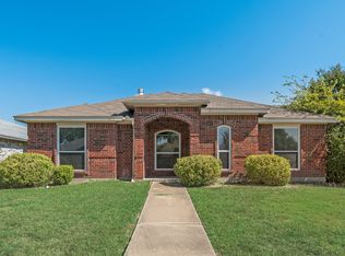 2832 Hidden Springs Dr, Mesquite, TX 75181