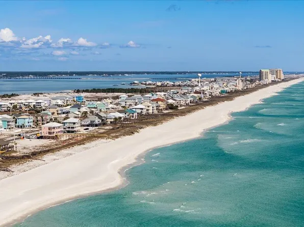 7527 Gulf Blvd, Navarre, FL 32566