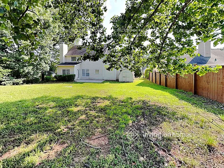 3925 Riversong Dr — Photo 21