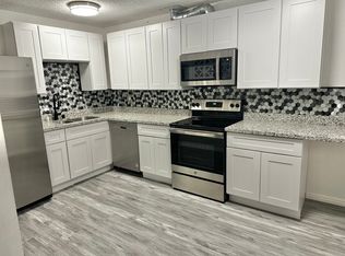 9034 Hillside St, Oakland, CA 94603