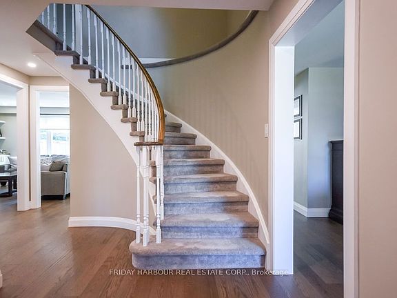 2nd image of 102 Colony Trail Blvd