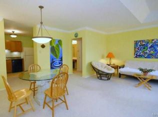 533 Colebrook Dr APT B, Saint Louis, MO 63119