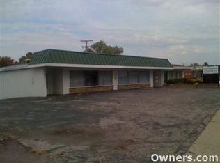 19702 Center Ridge Rd, Rocky River, OH 44116