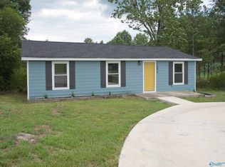 1093 Fry Gap Rd, Arab, AL 35016