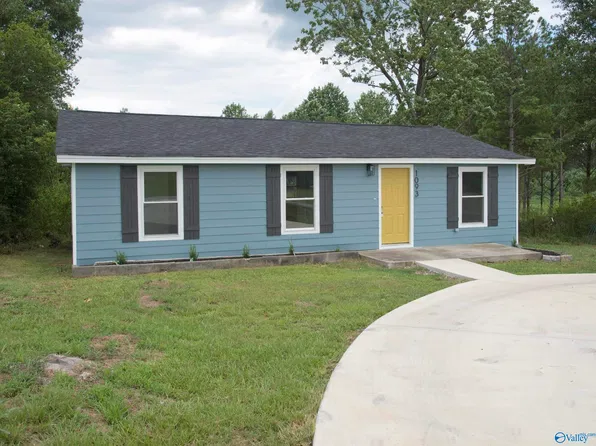 1093 Fry Gap Rd, Arab, AL 35016