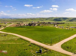 110 Stormy Ln, Bakersfield, CA 93308