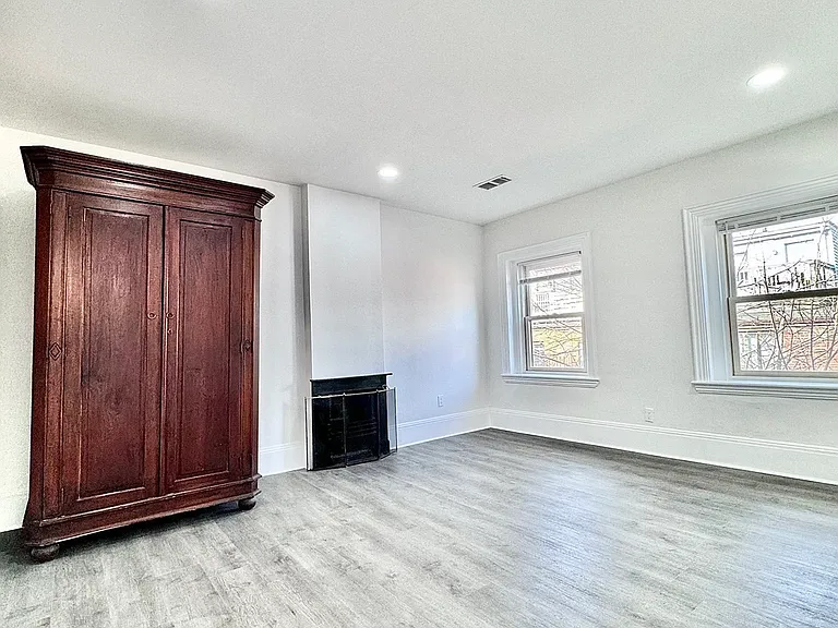 57 Fort Ave #2 — Photo 10