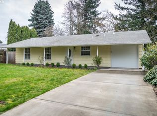 16102 SE Kelly St, Portland, OR 97236