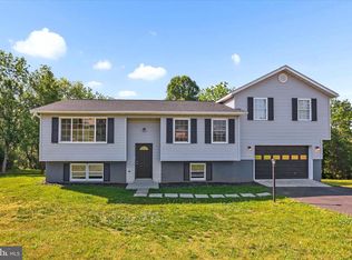 253 Vegas Dr, Hanover, PA 17331