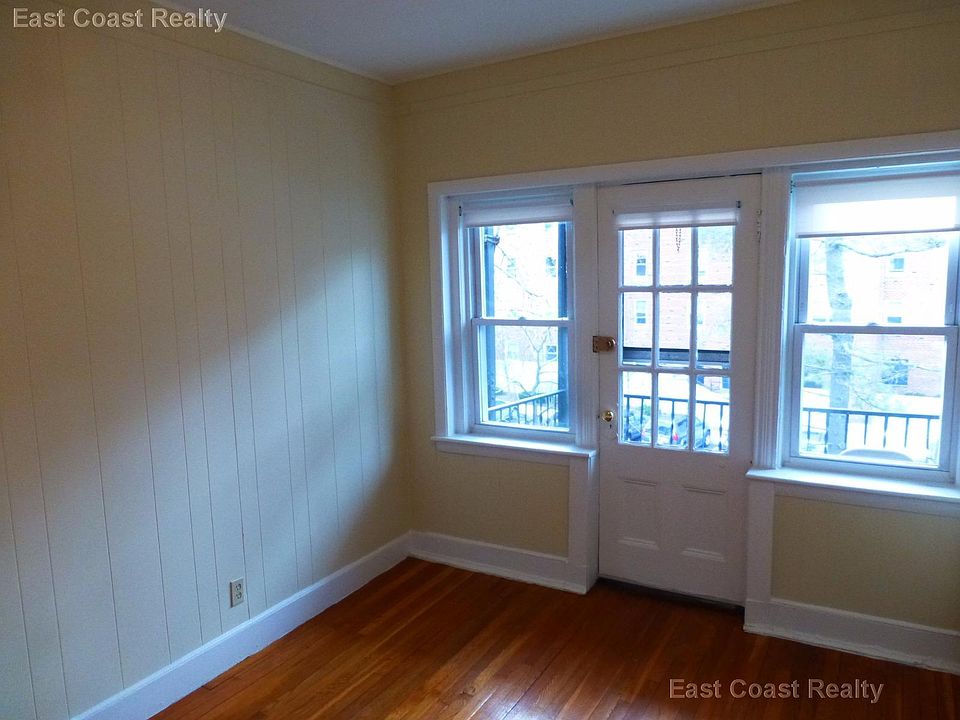 1st image of 89 Gordon St #17